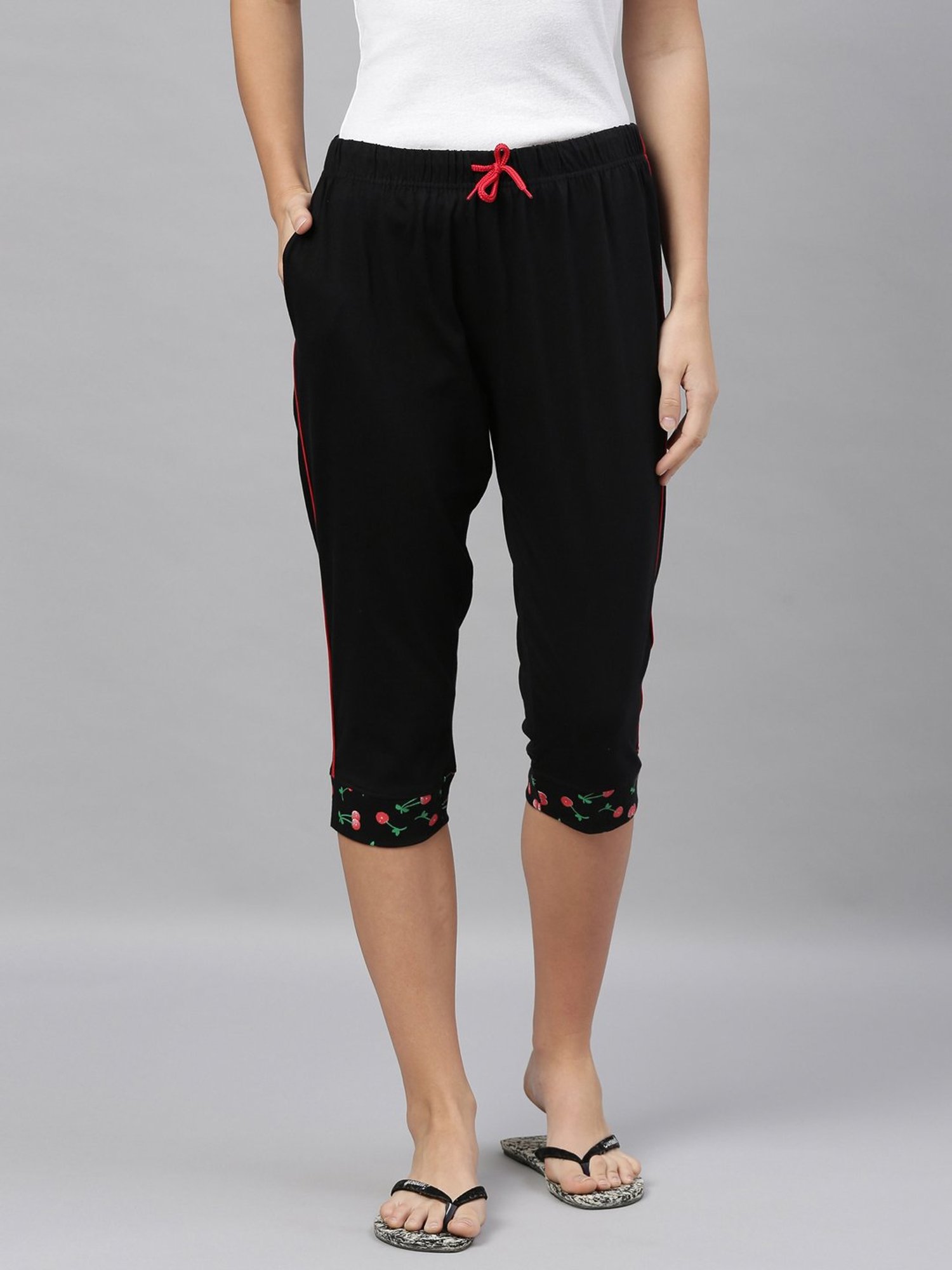 KENDALL + KYLIE Black High Rise Capris