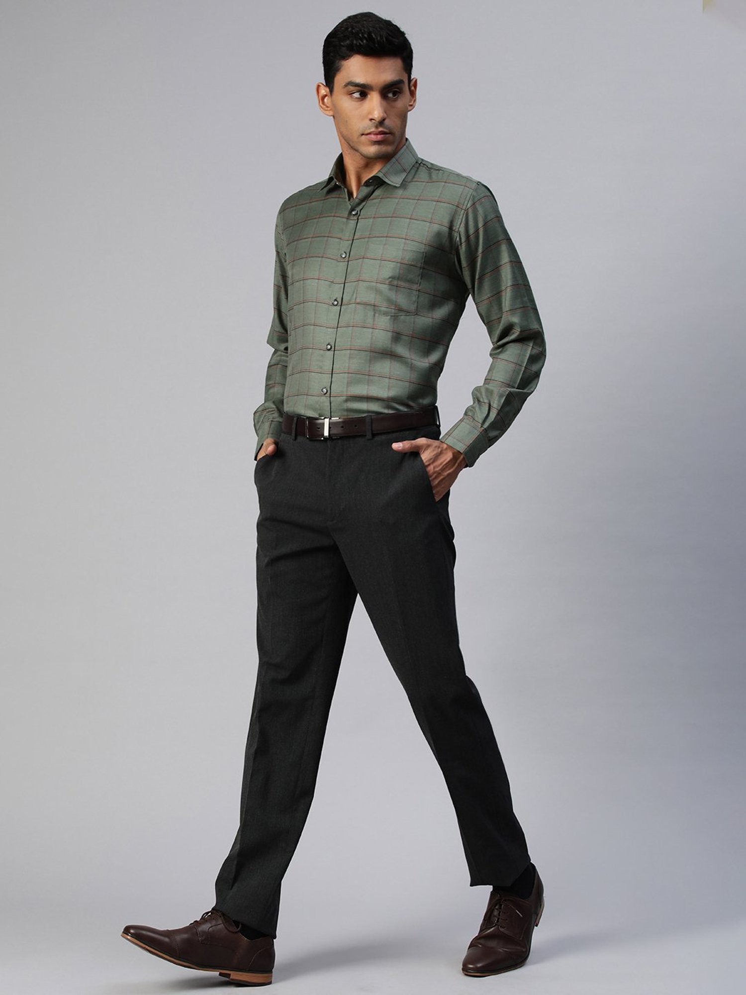 ManQ Green Regular Fit Check Shirt