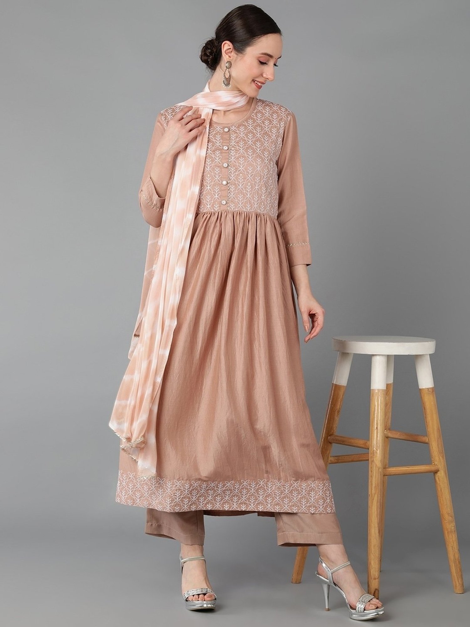 Vaamsi Beige Embroidered Kurta Pant Set With Dupatta