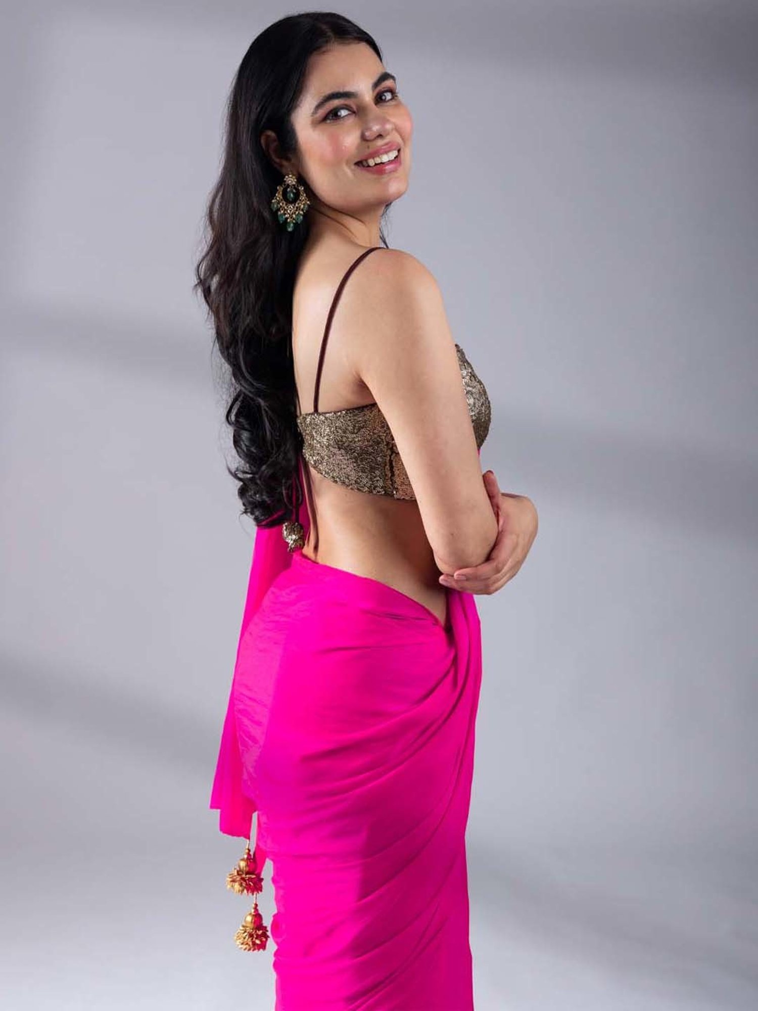 Swtantra Pink Satin Saree