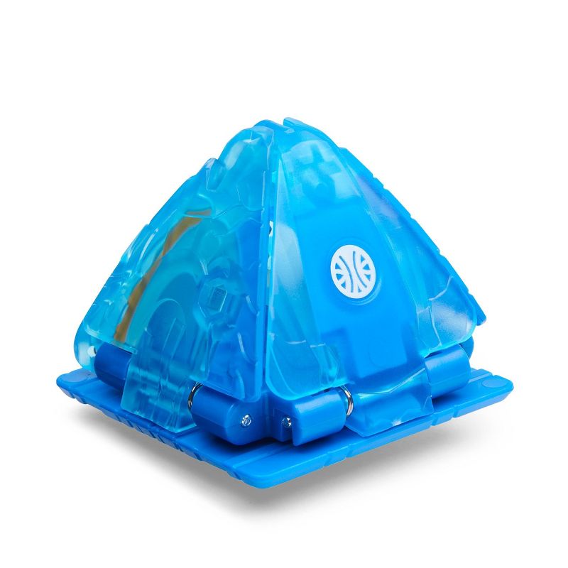 Bakugan Geogan Stingzer Collectible Action Figure and Trading Cards