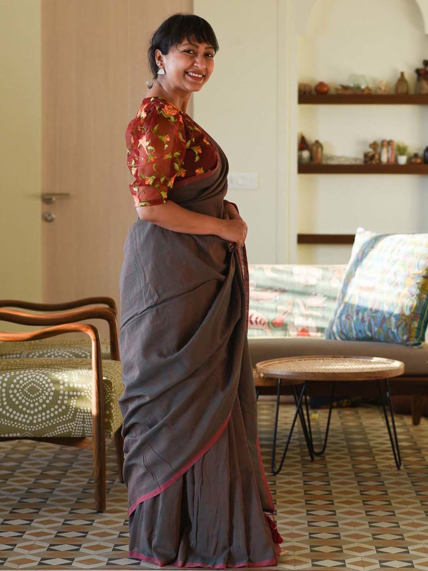 Suta Grey Woven Saree