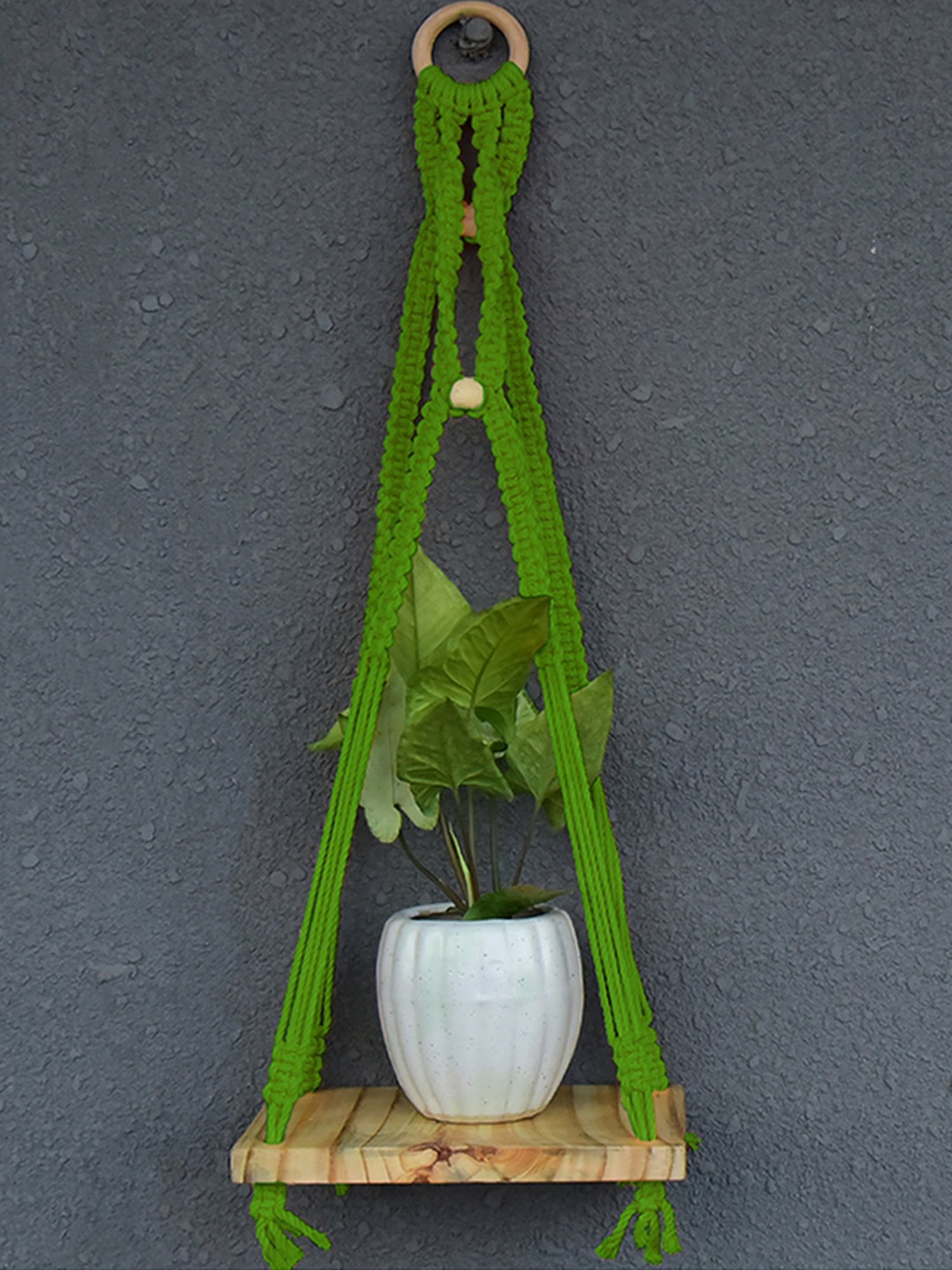 Gathari Macram&iquest; Green Pine Wood Wall Hanging Shelf