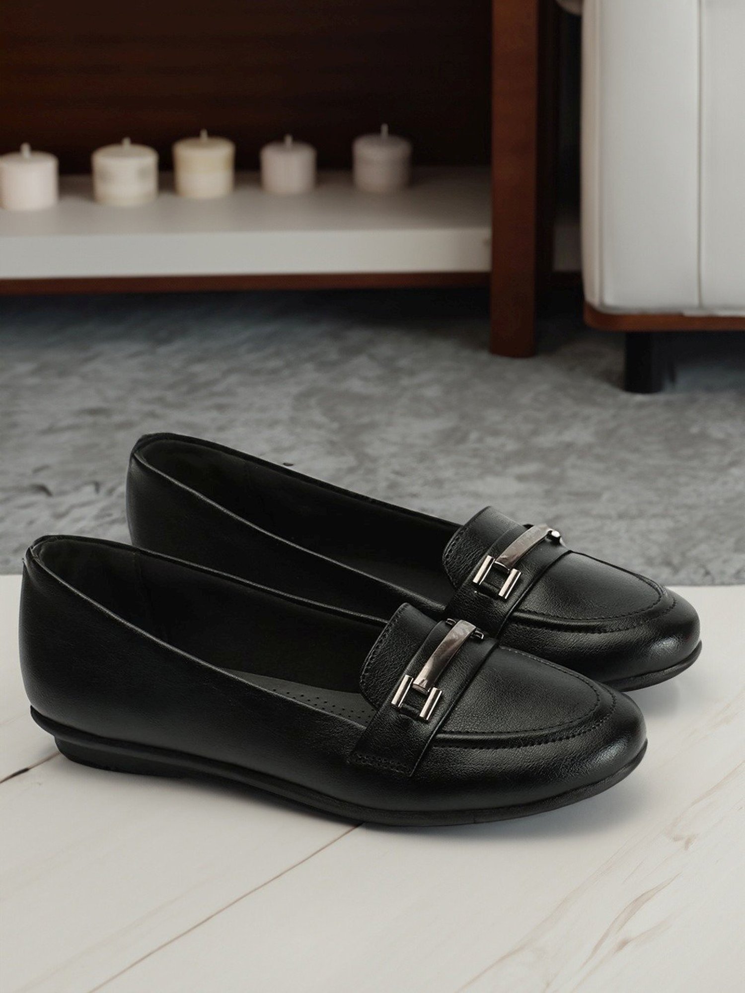 Elle Women's Black Casual Loafers