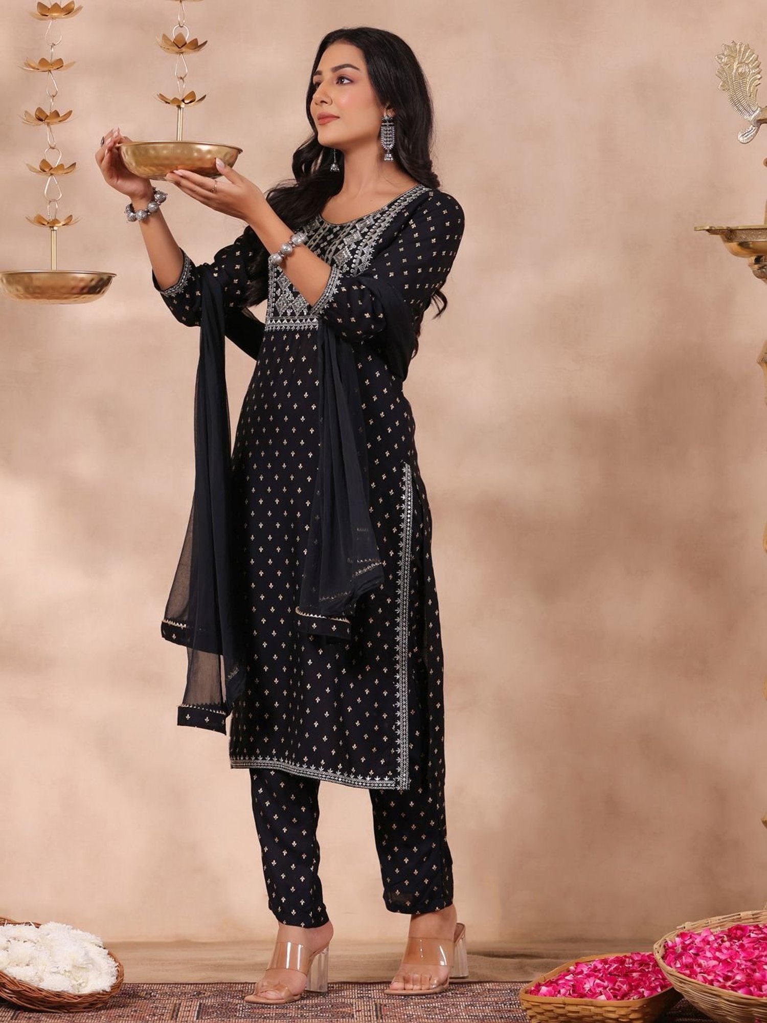Anubhutee Black Embroidered Kurta Pant Set With Dupatta
