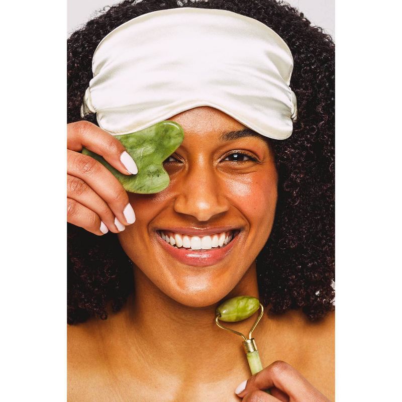 Skin Camp Dermaplaning Kit with Two Replacement Heads