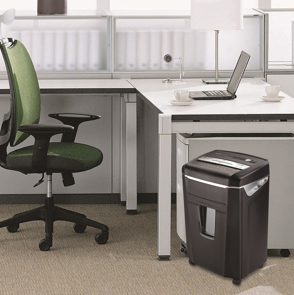 Aurora High Security JamFree AU1000MA 10-Sheet Micro-Cut Paper / CD / Credit Card Shredder with Pull-Out Wastebasket