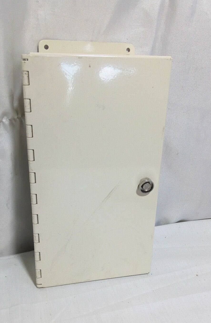 Te Connectivity Cat # MFSB-08J-N1N1-10 Fiber Wall Box Distribution Unit