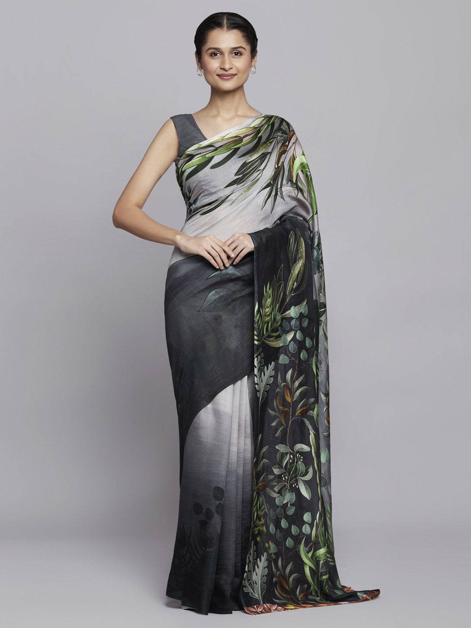 Navyasa by liva Grey & Green Printed Saree With Unstitched Blouse