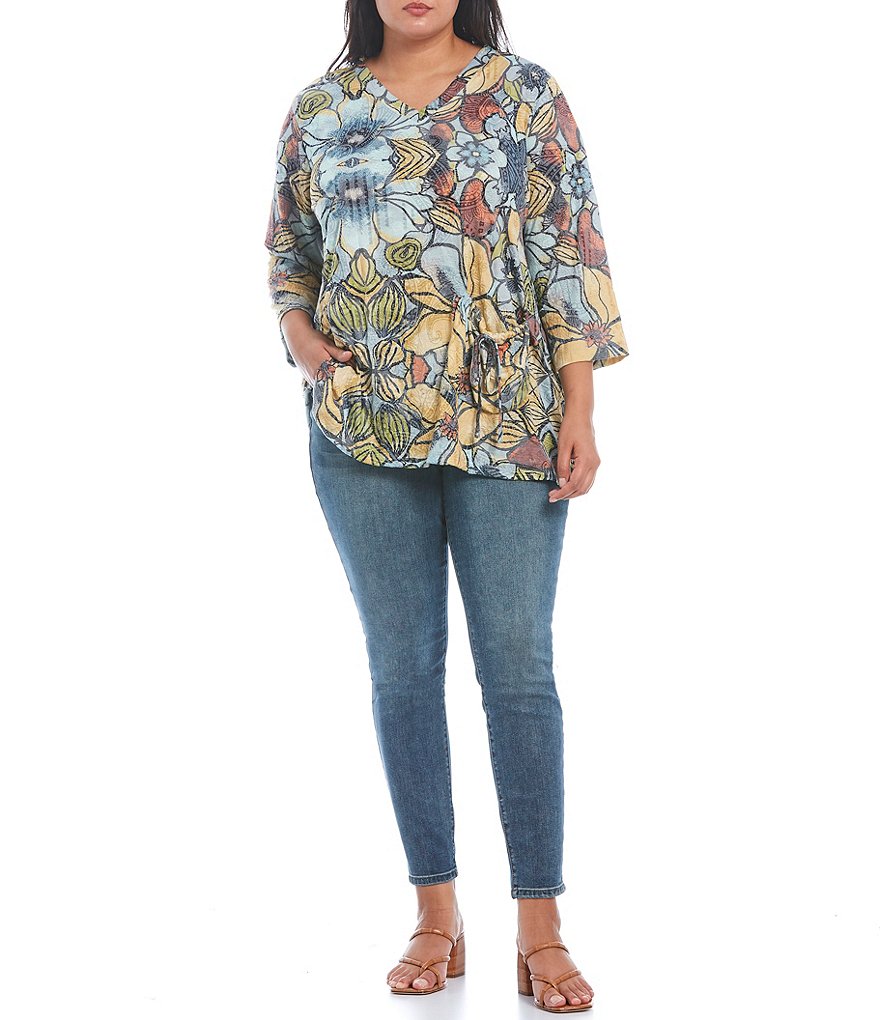 Democracy Plus Size Floral Print 3/4 Puff Sleeve V-Neck Knit Top