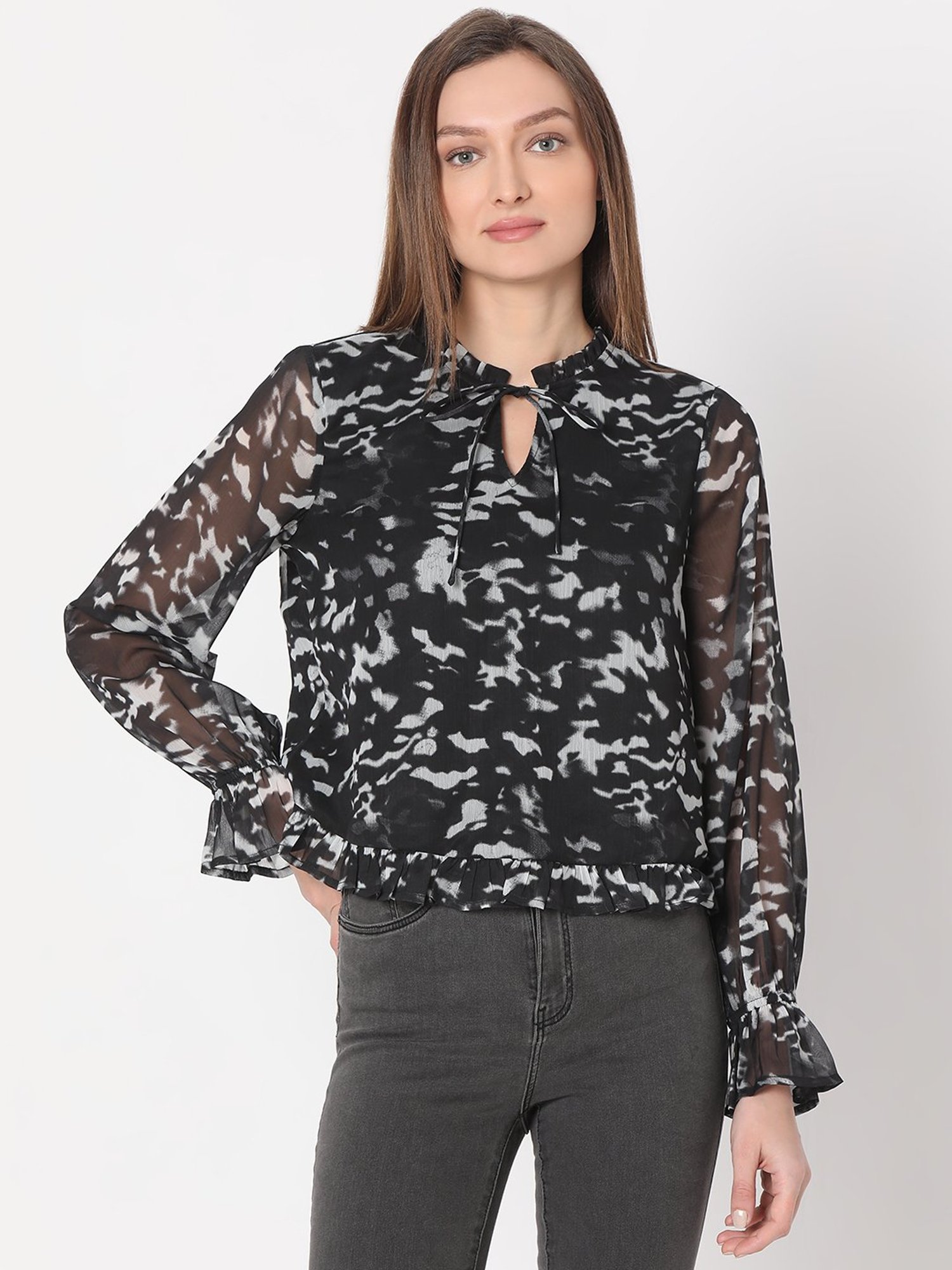 Vero Moda Black & White Printed Top