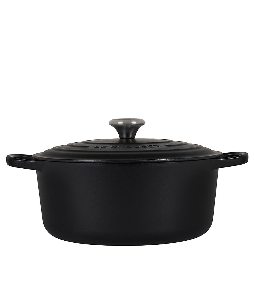 Le Creuset Signature 5.5-qt. Round Enameled Cast Iron Dutch Oven with Stainless Steel Knob