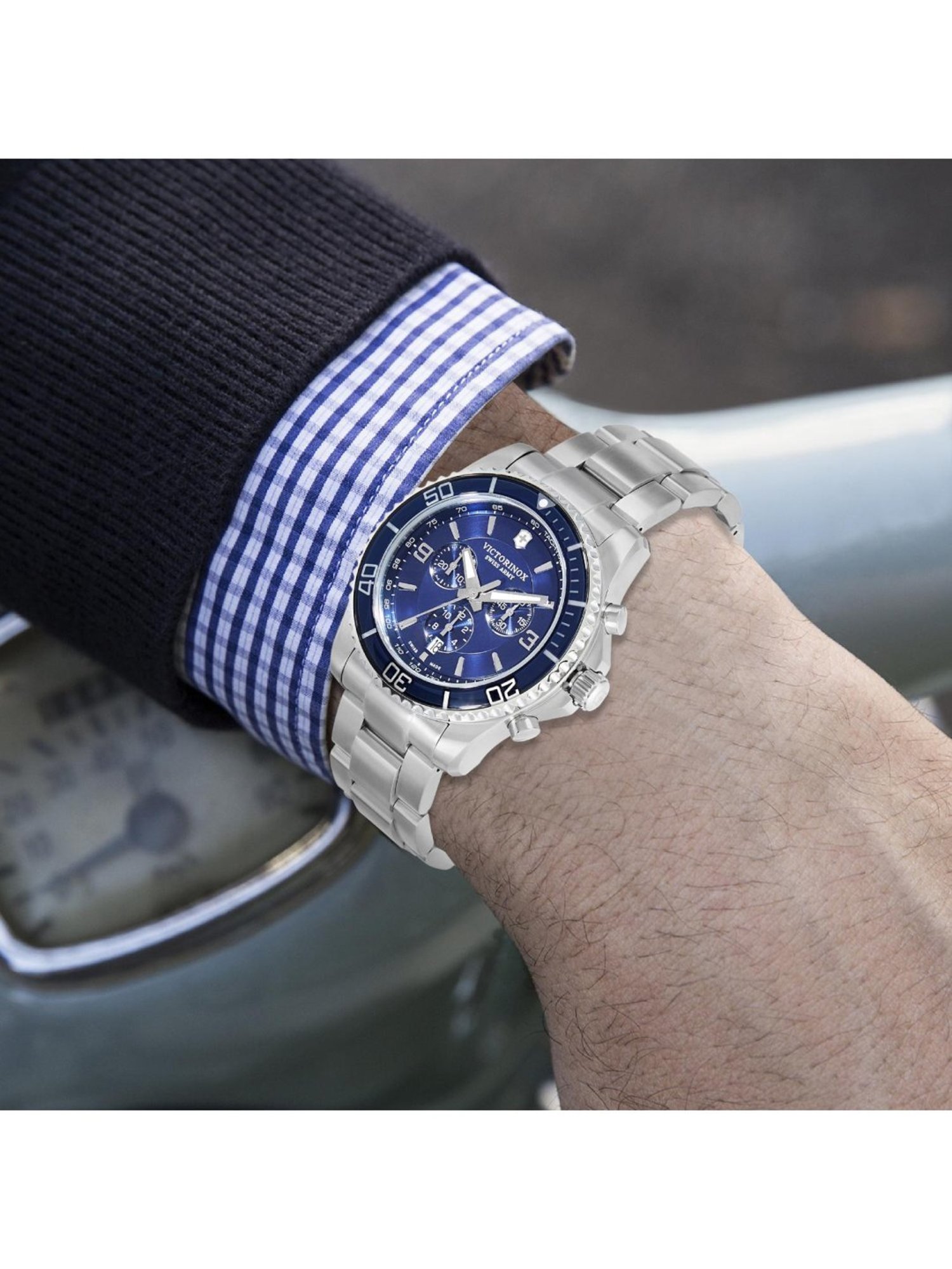 VICTORINOX V241689 Maverick Analog Watch for Men