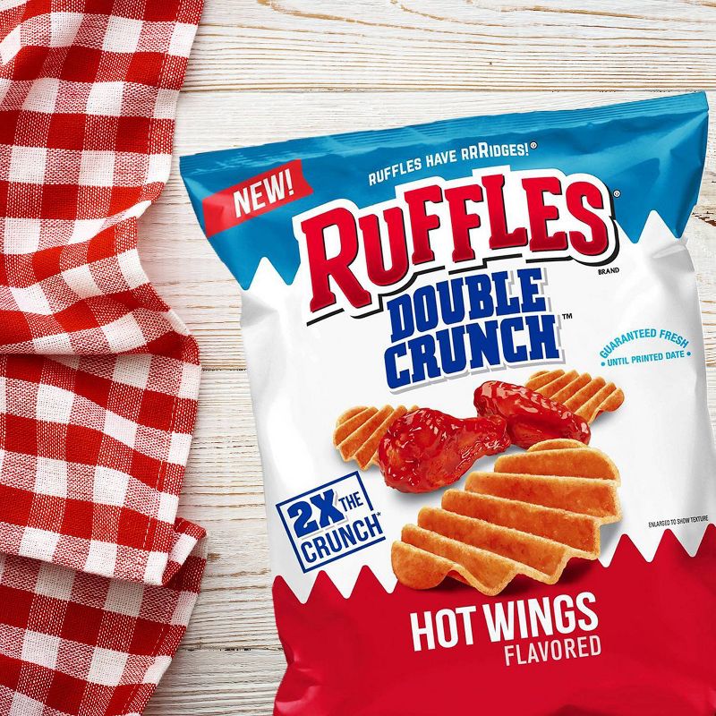 Ruffles Double Crunch Hot Wings Potato Chips - 8.5oz