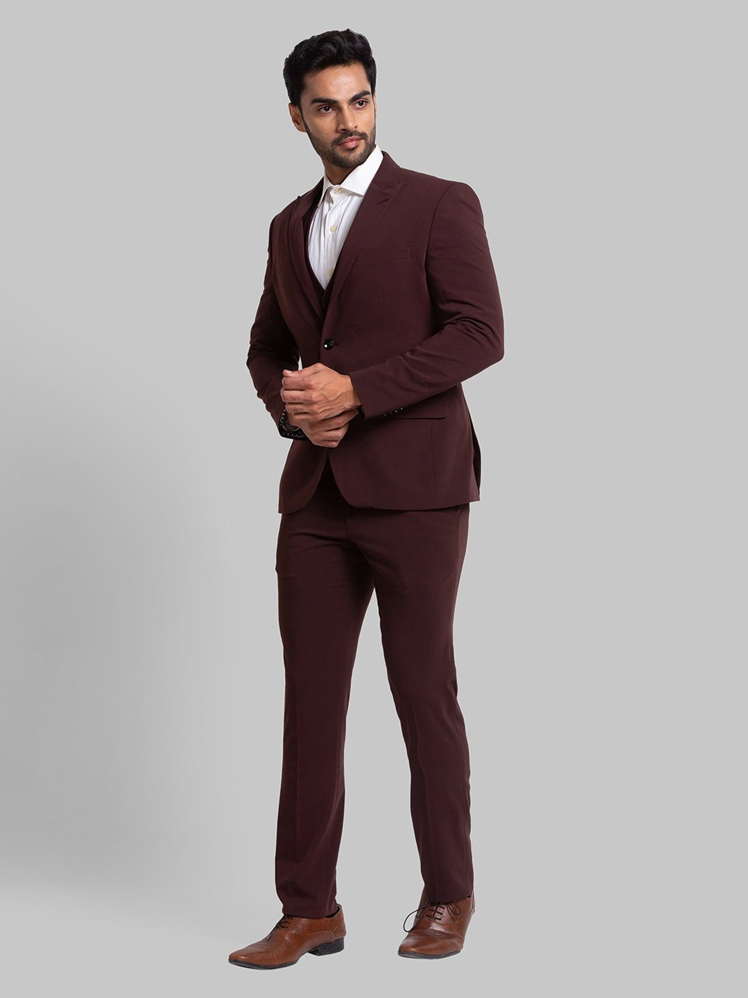 Parx Maroon Regular Fit Three Piece Suit