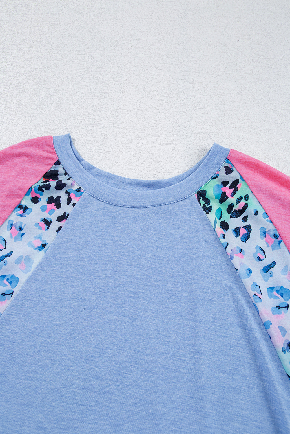 Rose Leopard Print V Neck Plus Size Tee