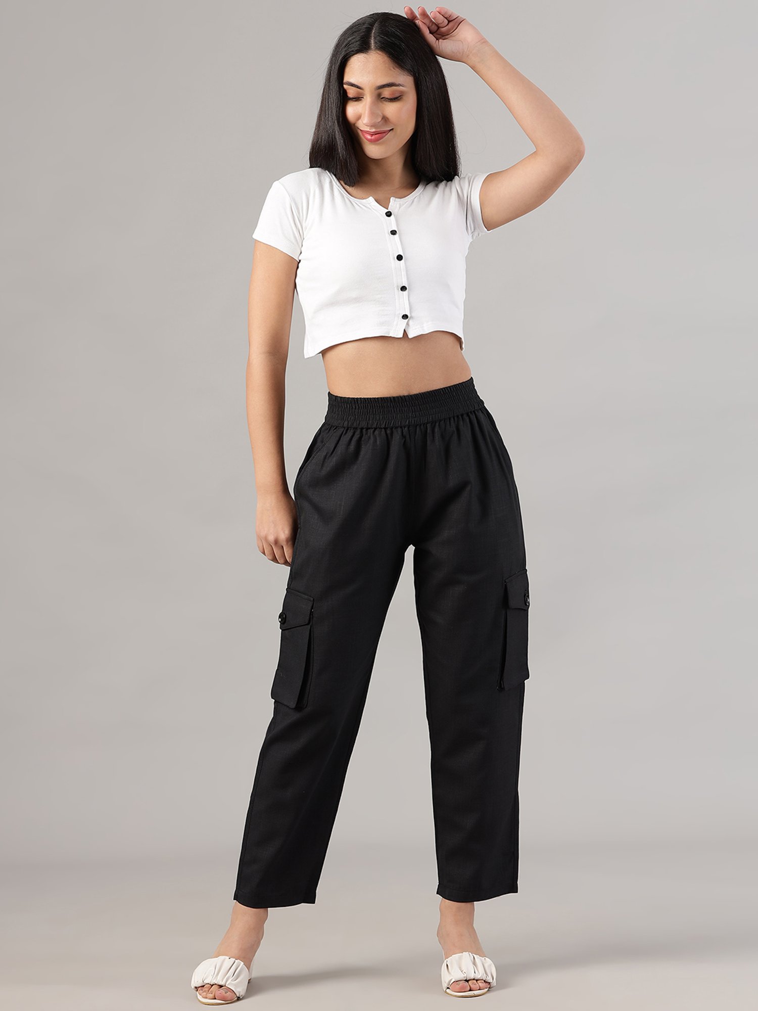 FITHUB Black Regular Fit High Rise Cargo Pants