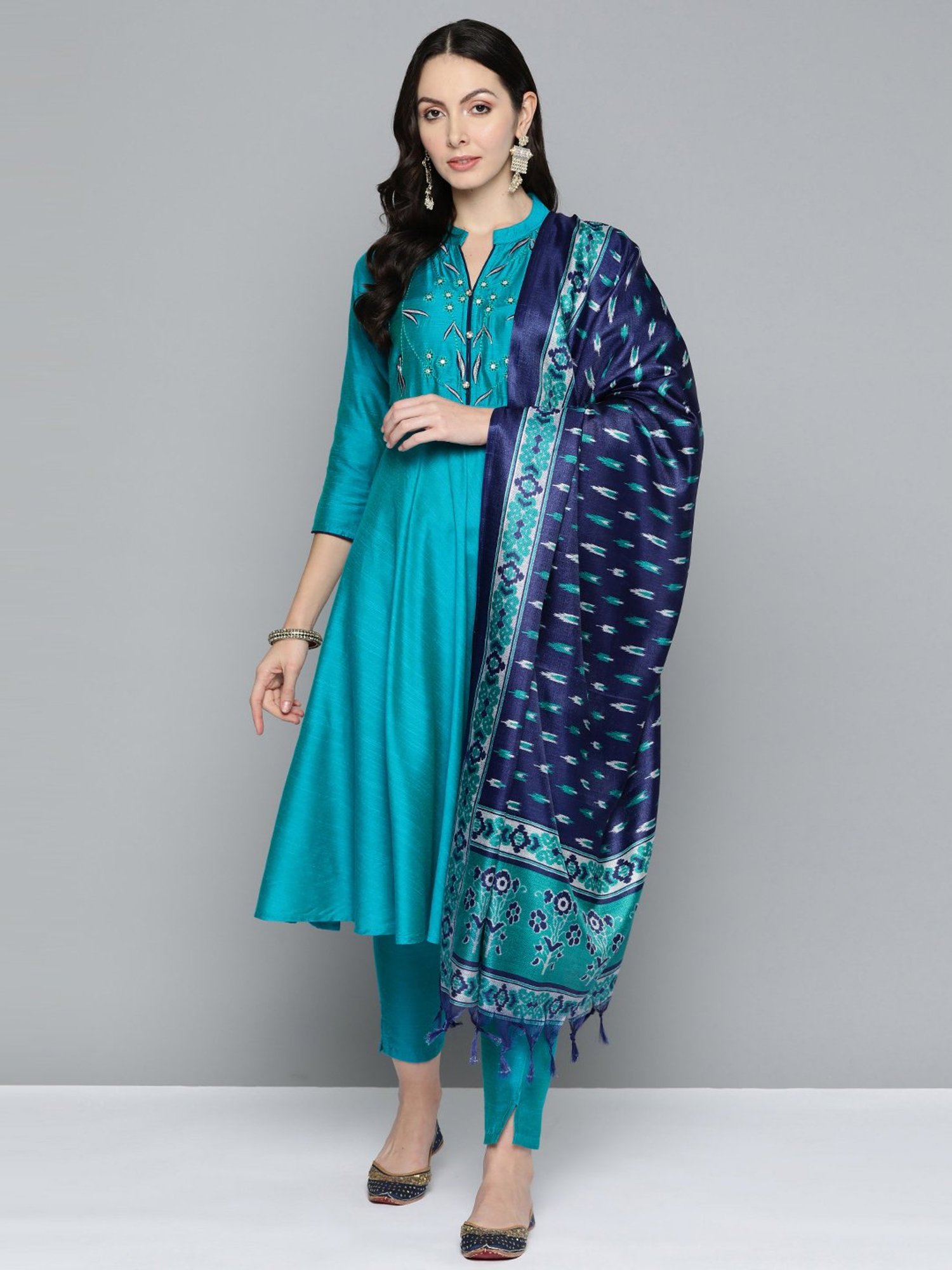 Jompers Blue Embroidered Kurta Pant Set With Dupatta