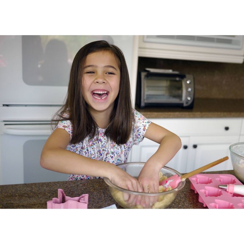 Handstand Kitchen Rainbows and Unicorns Ultimate Unicorn Baking Party