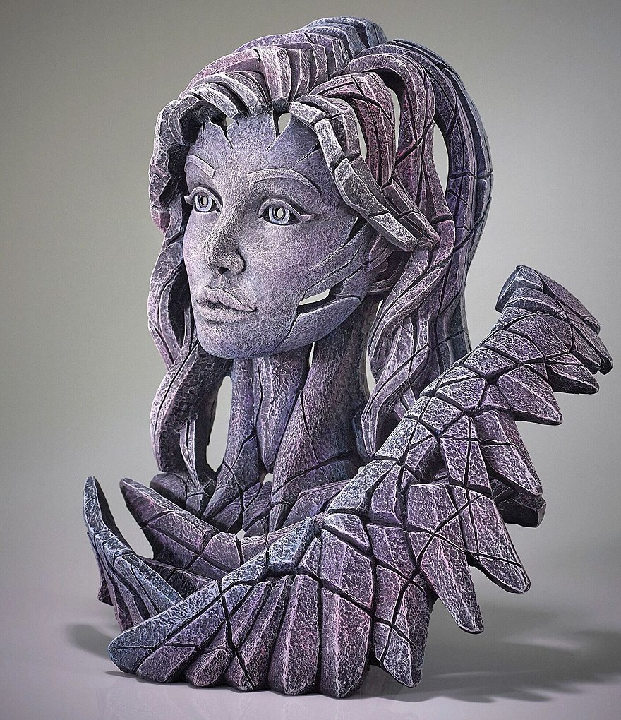 Edge Sculpture by Enesco Angel Figure