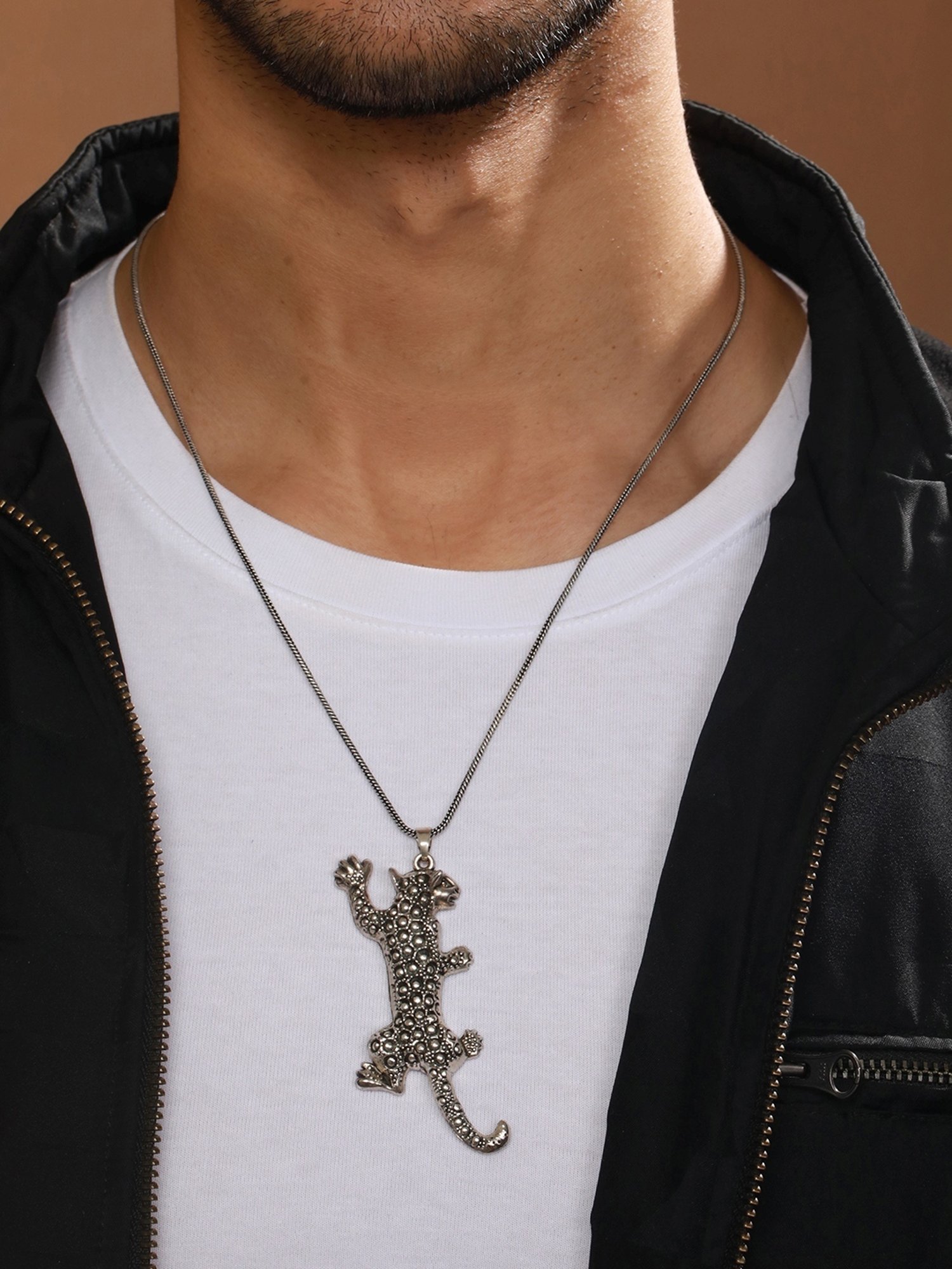 Bold by Priyaasi Leopard Black Casual Pendant With Chain for Men