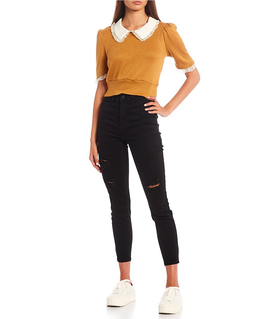 Lily Star Ruffle Collar Short Sleeve Top