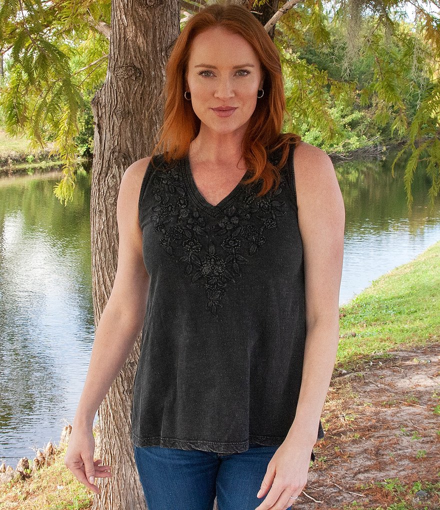 Karyn Seo Saira Vintage Embroidered V-Neck Boho Tank Top