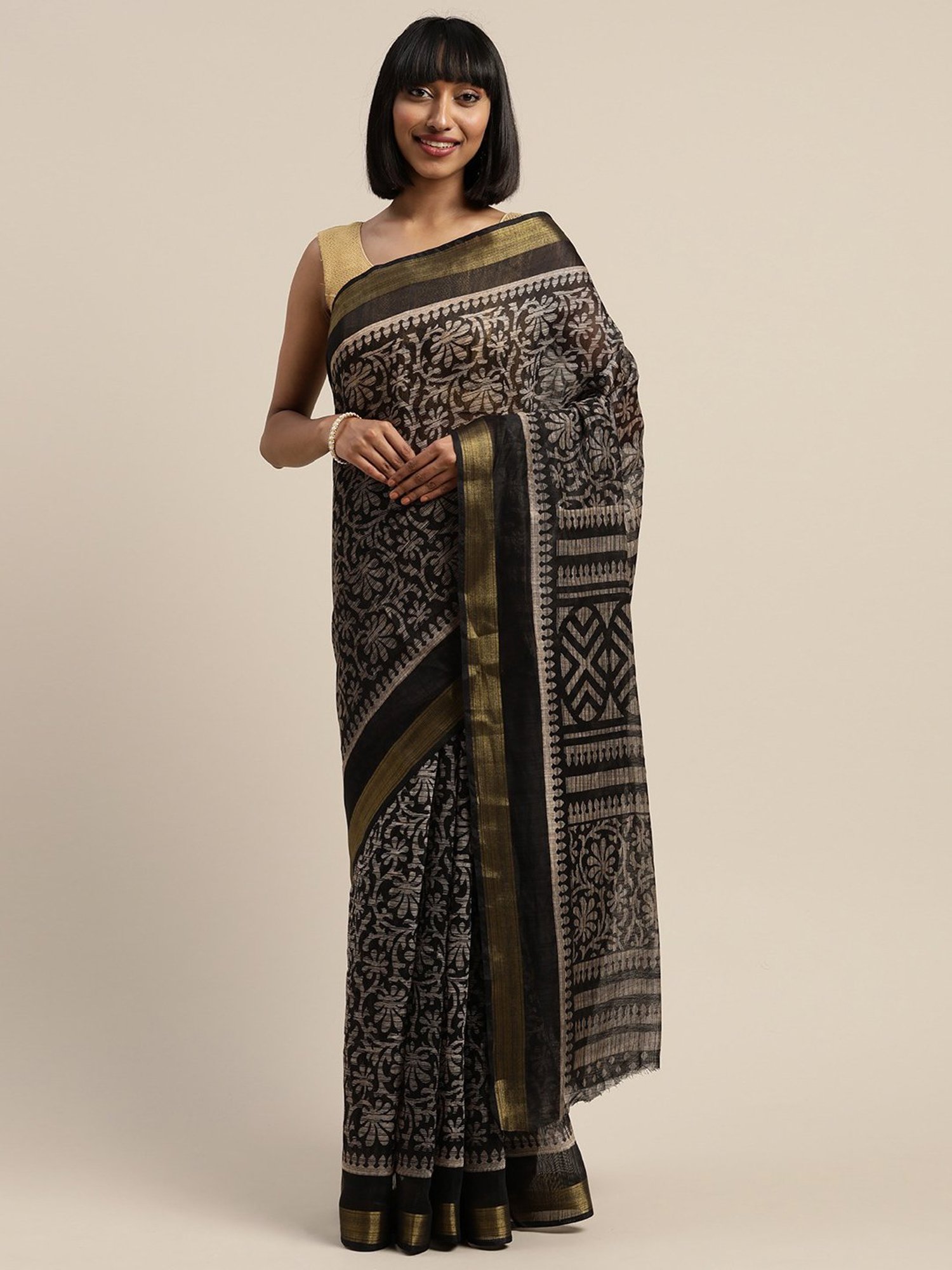 Vaamsi Black Printed Saree With Unstitched Blouse
