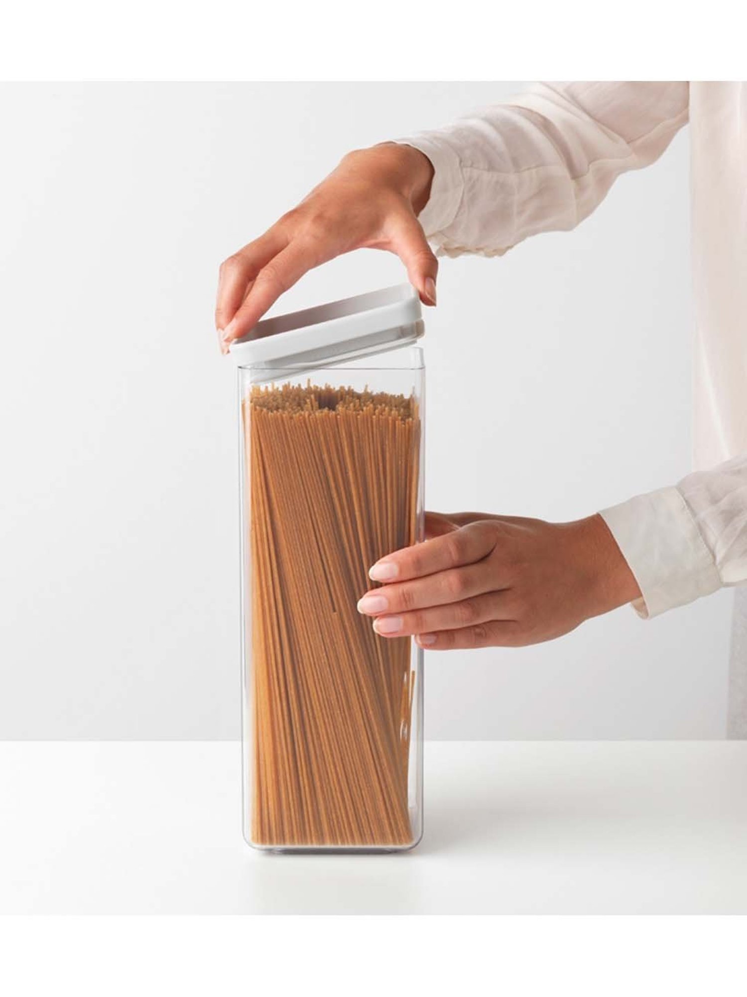 BRABANTIA Transparent Plastic Square Containers with Lid (2500 ml) - Set of 1