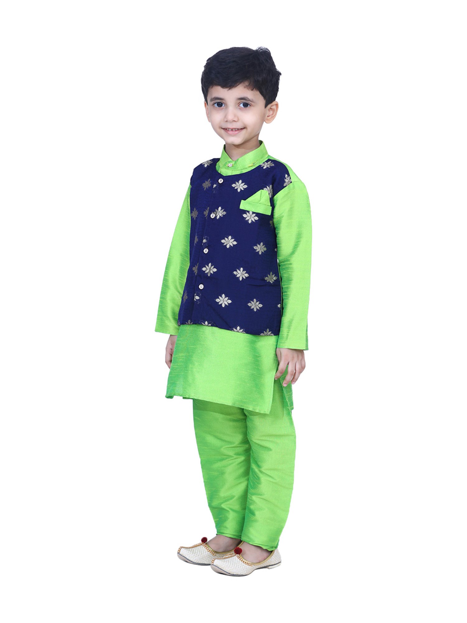 BownBee Kids Green Embroidered Kurta & Pajamas