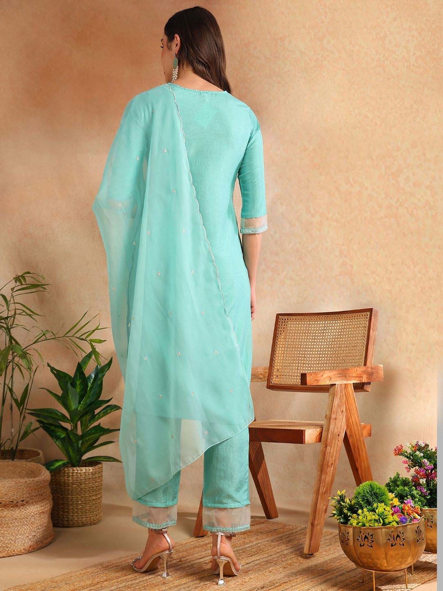 Vaamsi Sea Green Embellished Kurta Pant Set With Dupatta