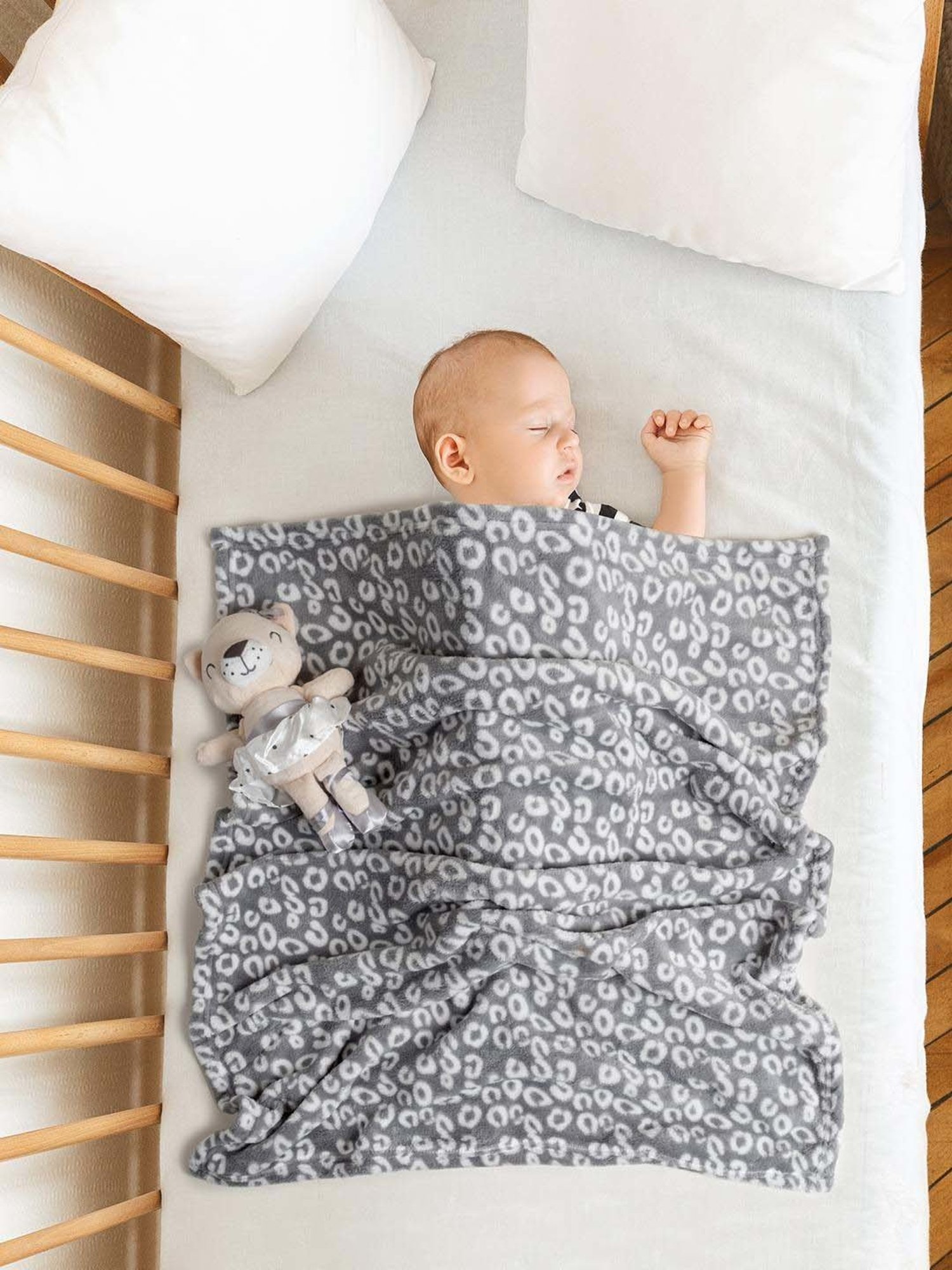 The White Willow White Infant Head Support Pillow - Set of 1