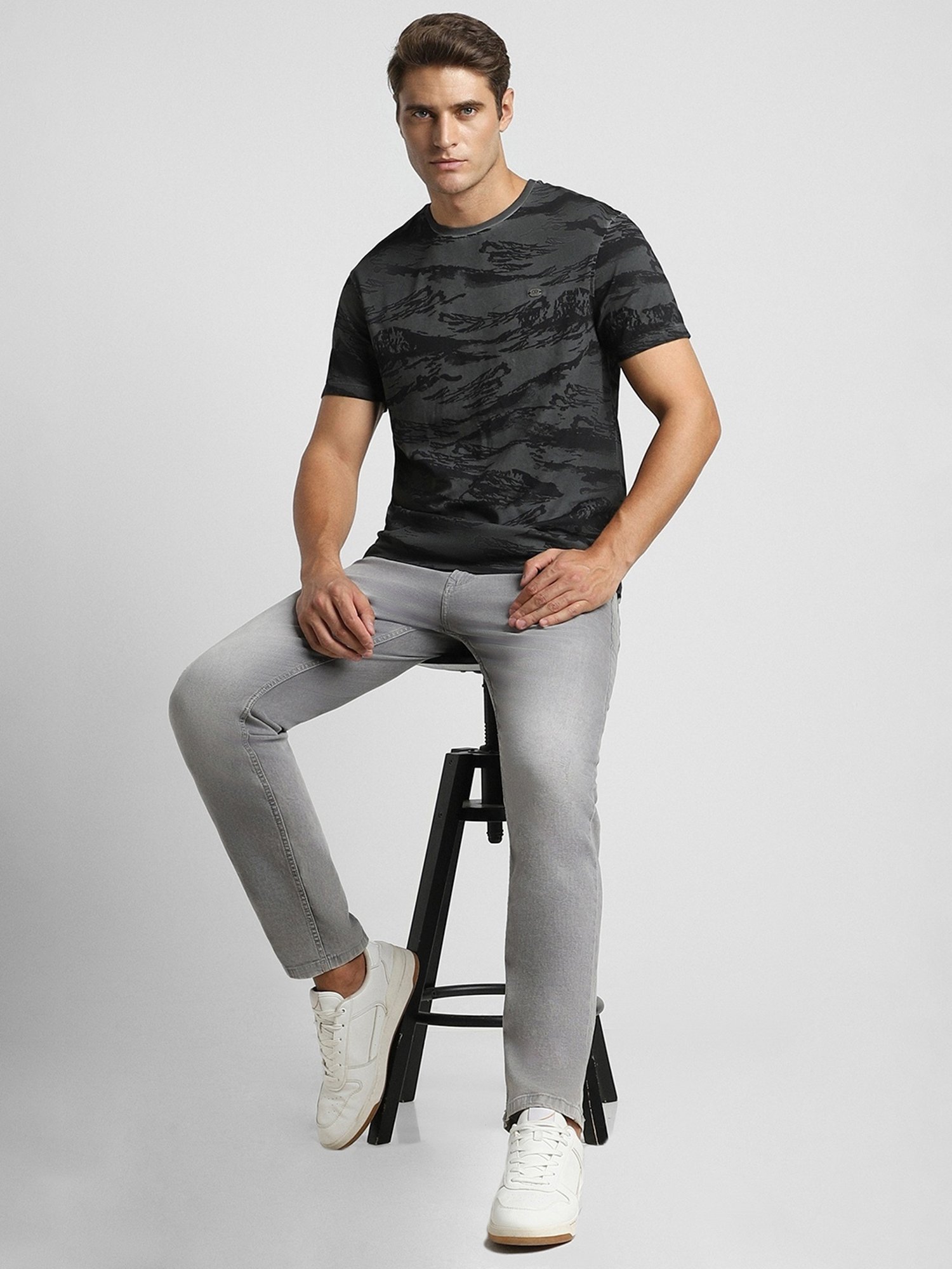 Peter England Grey Cotton Regular Fit Printed T-Shirt