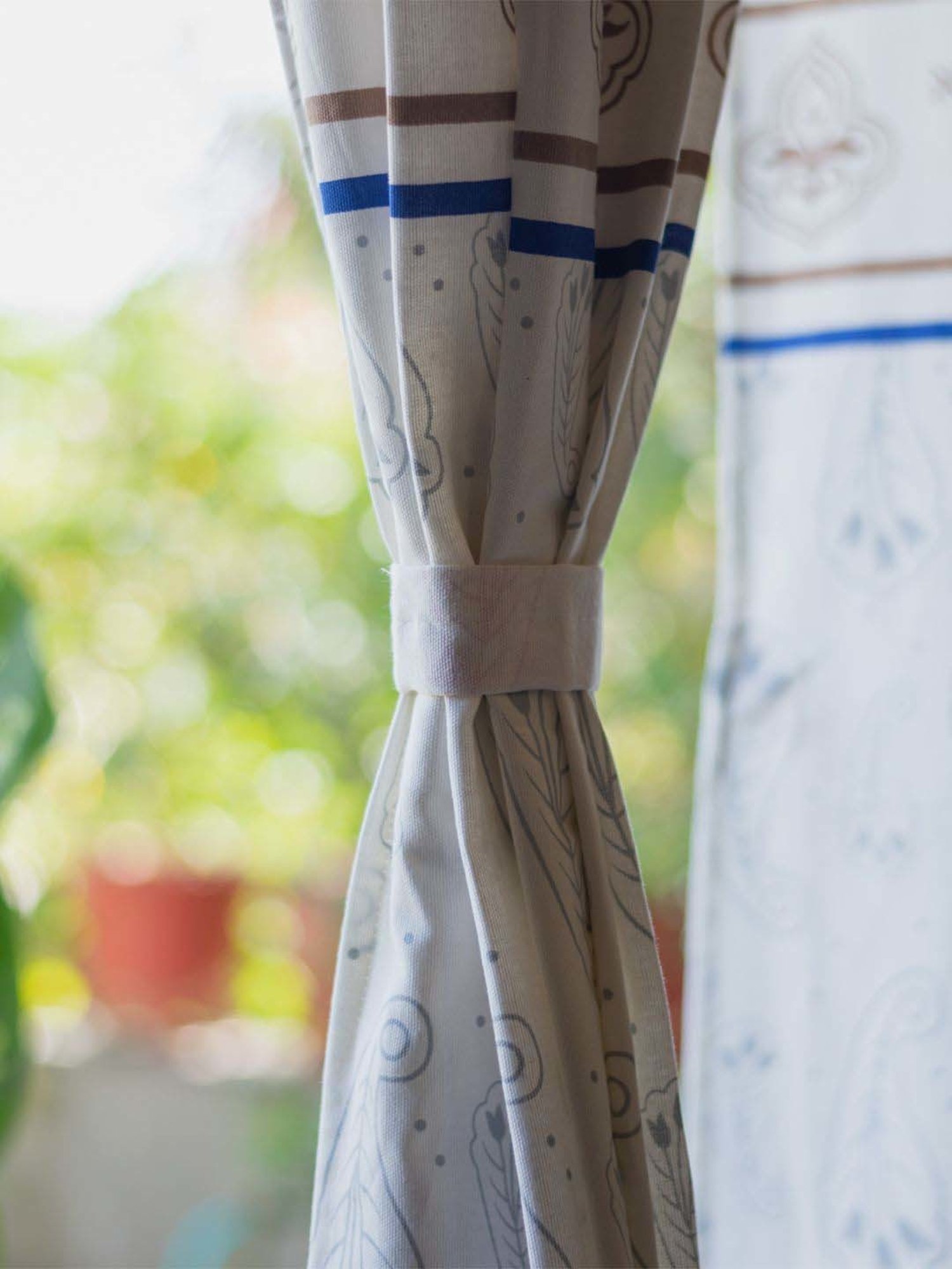 Urban Space Olive Cotton Window Curtain With Tieback & Eyelet - Set of 2