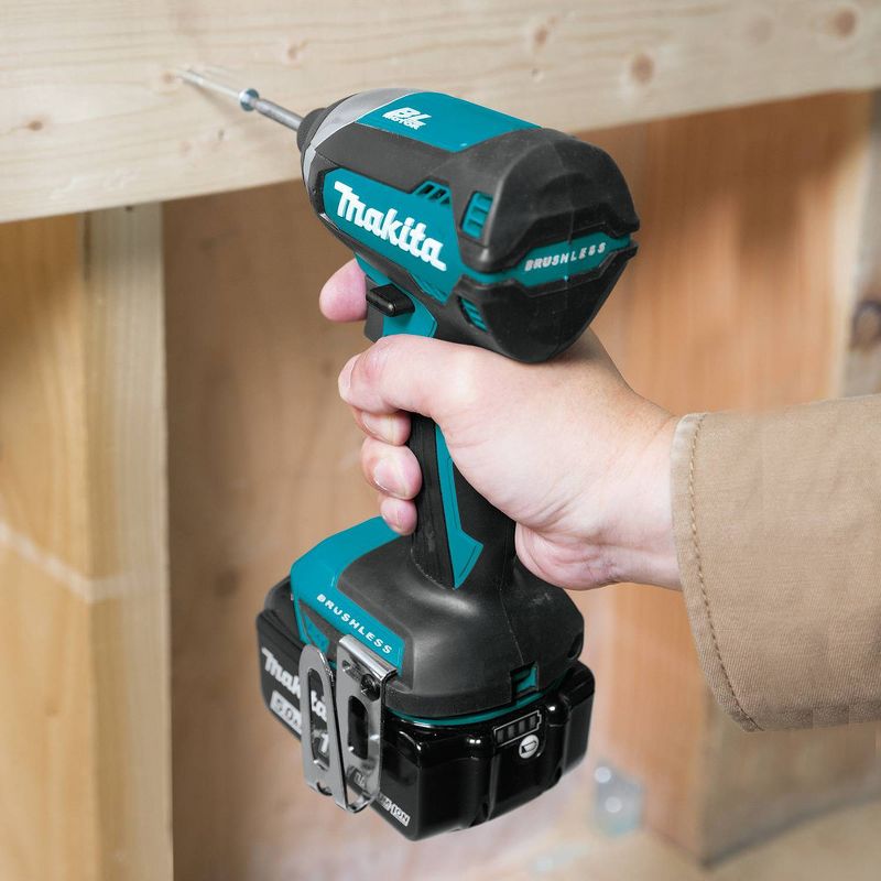 Makita XT446T 18V LXT 5.0Ah Lithium-Ion Brushless Cordless 4-Piece Combo Kit