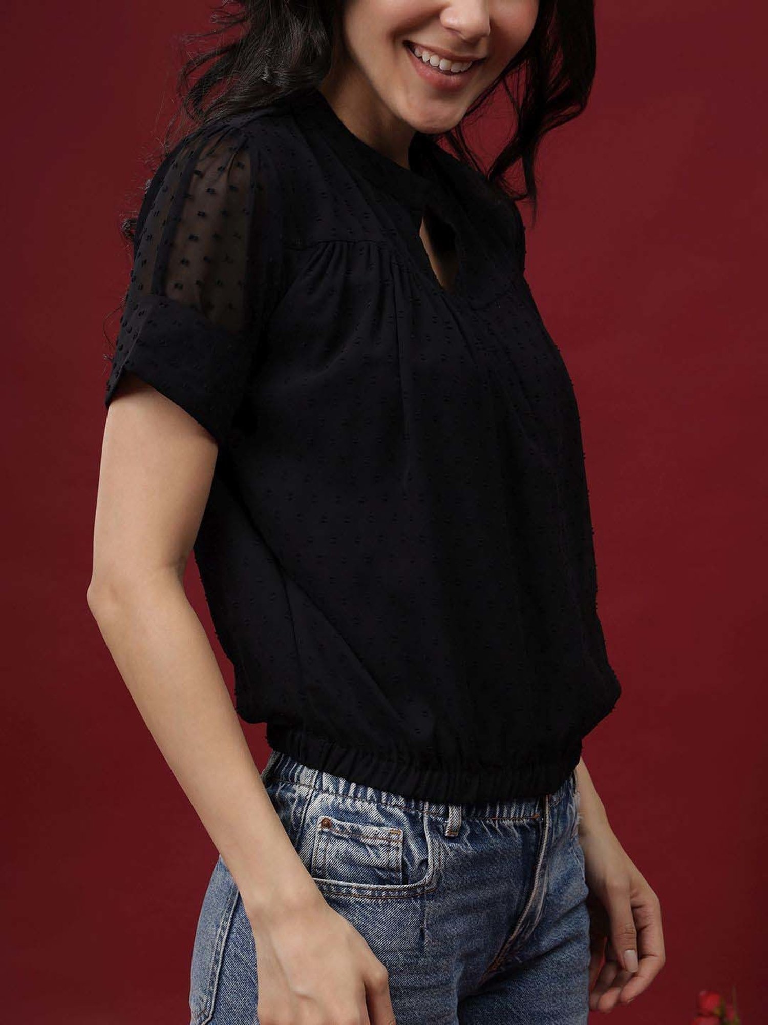 NEUDIS Black Self Pattern Top