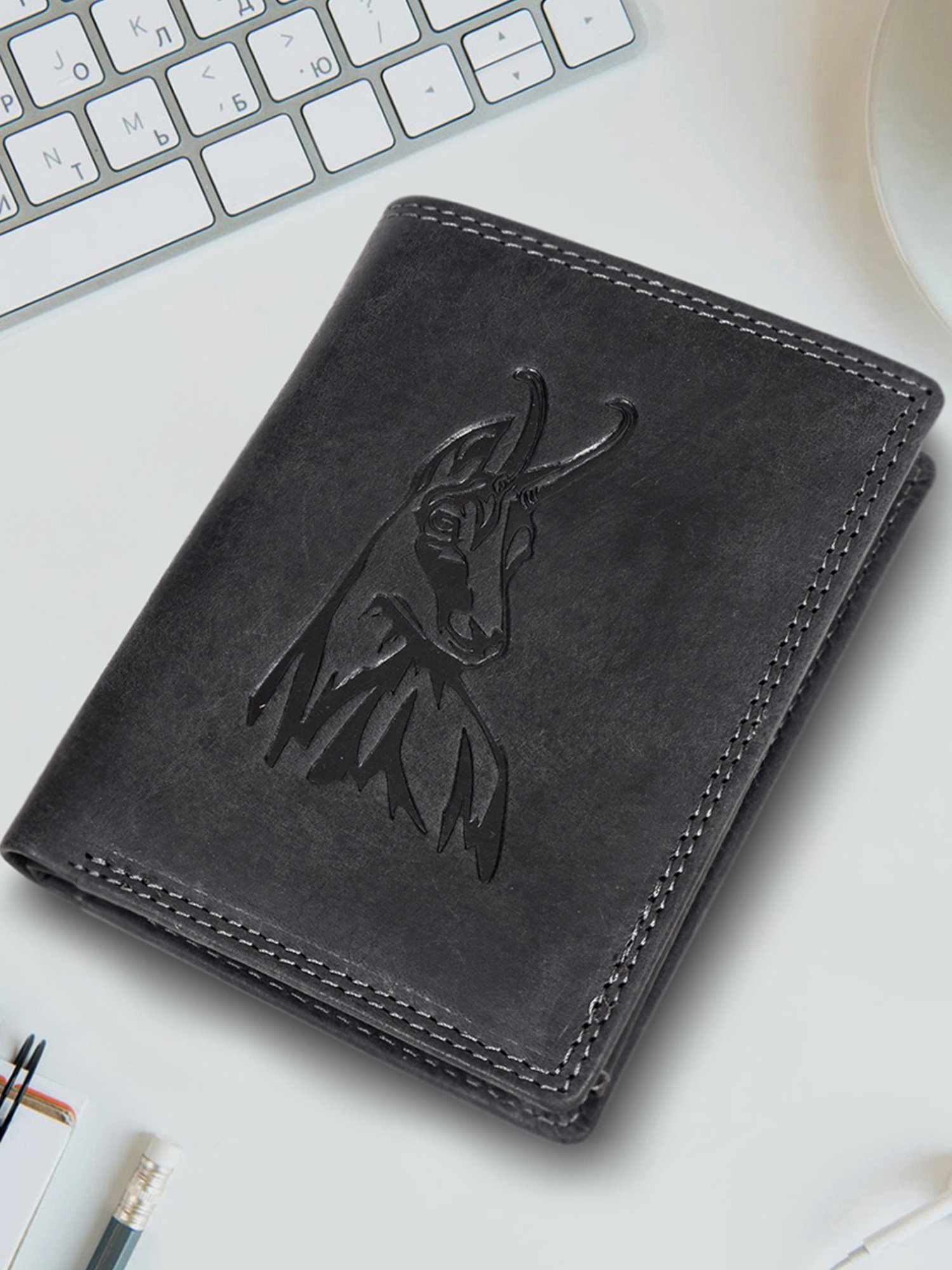 SASSORA Black ARLO Textured Small Leather Bi-Fold Wallet