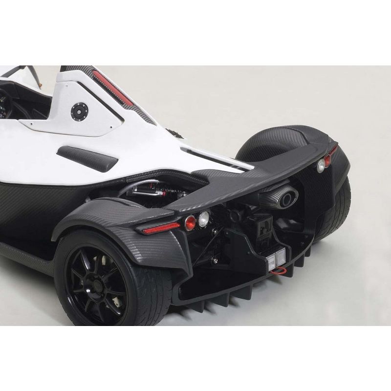 BAC Mono Metallic White 1/18 Model Car by Autoart