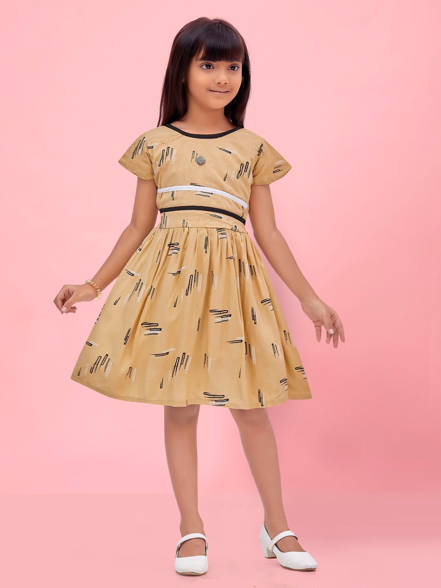 Aarika Kids Beige Printed Frock