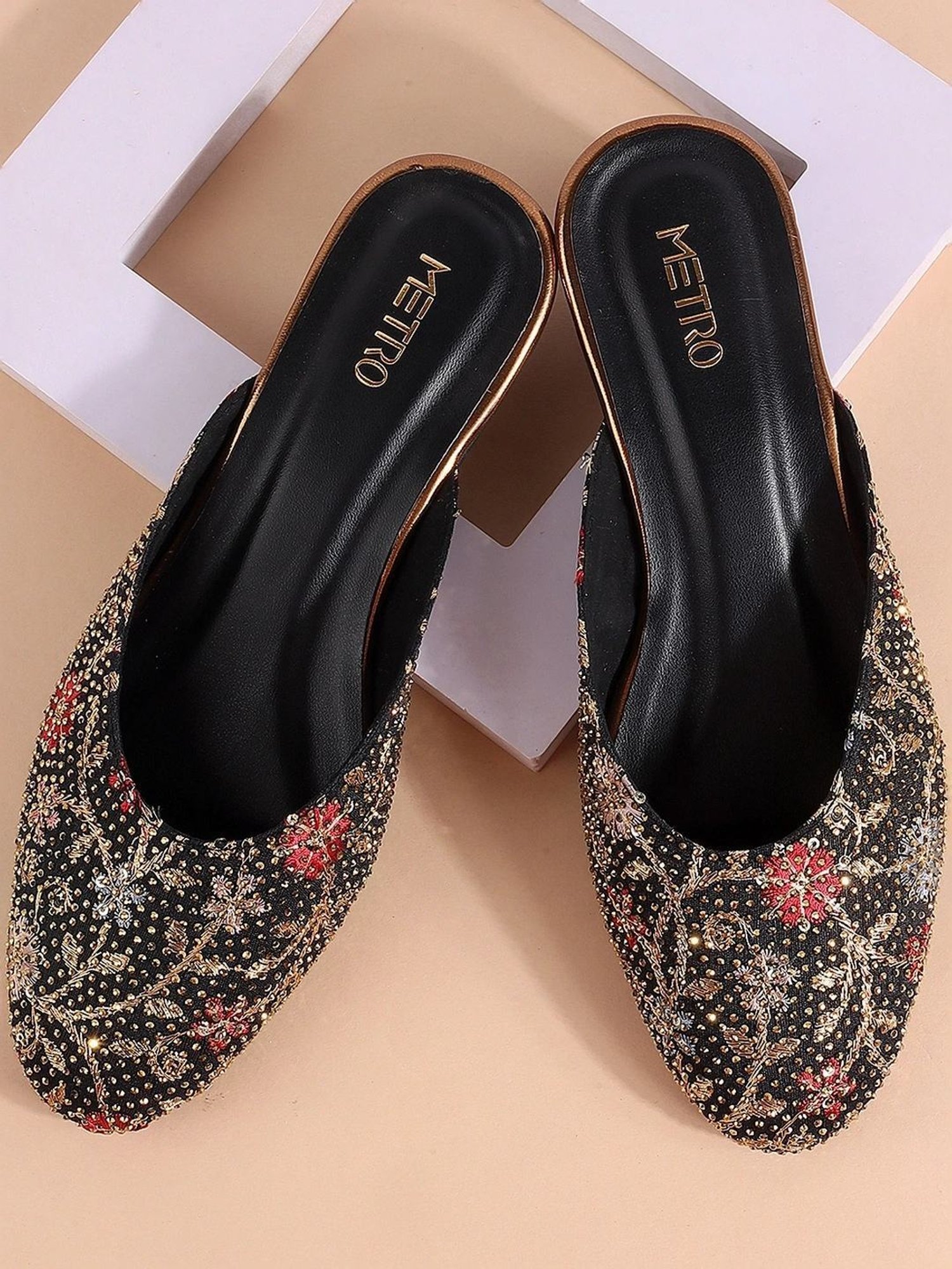 Truffle Collection Women's Silver Flat Ballets