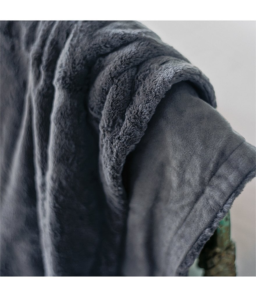 Cariloha Plush Bamboo Throw Blanket