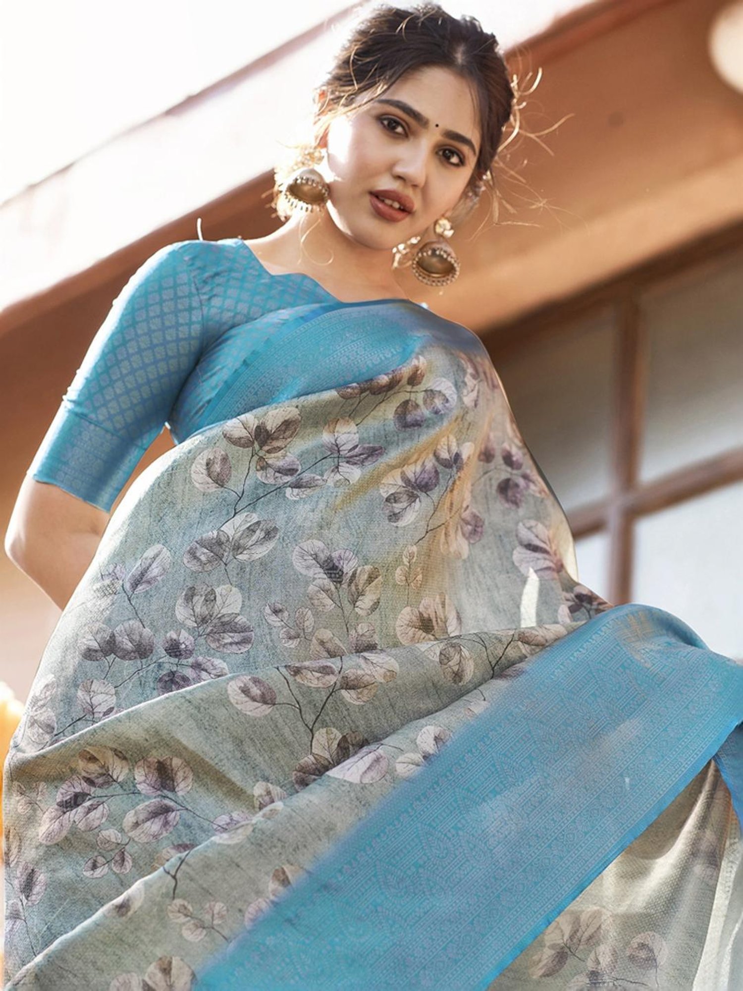 Satrani Blue Woven Saree With Unstitched Blouse