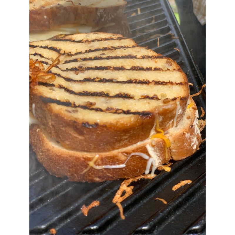 Lodge 10.5" Cast Iron Griddle