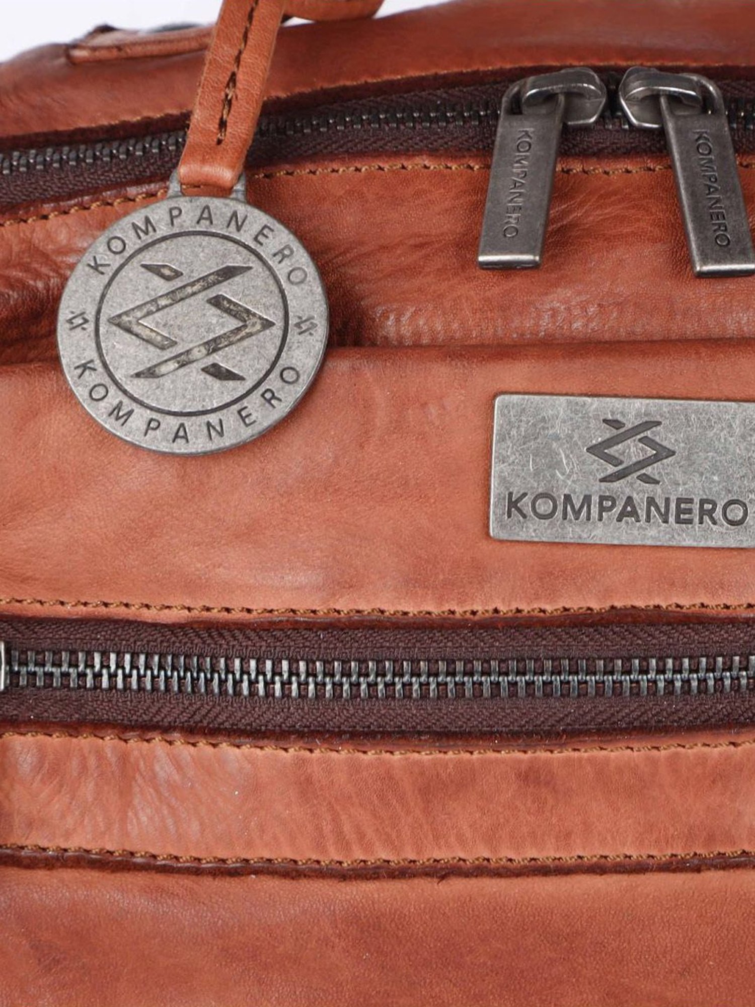 CAT 20 Ltrs Multicolor Camo Backpack