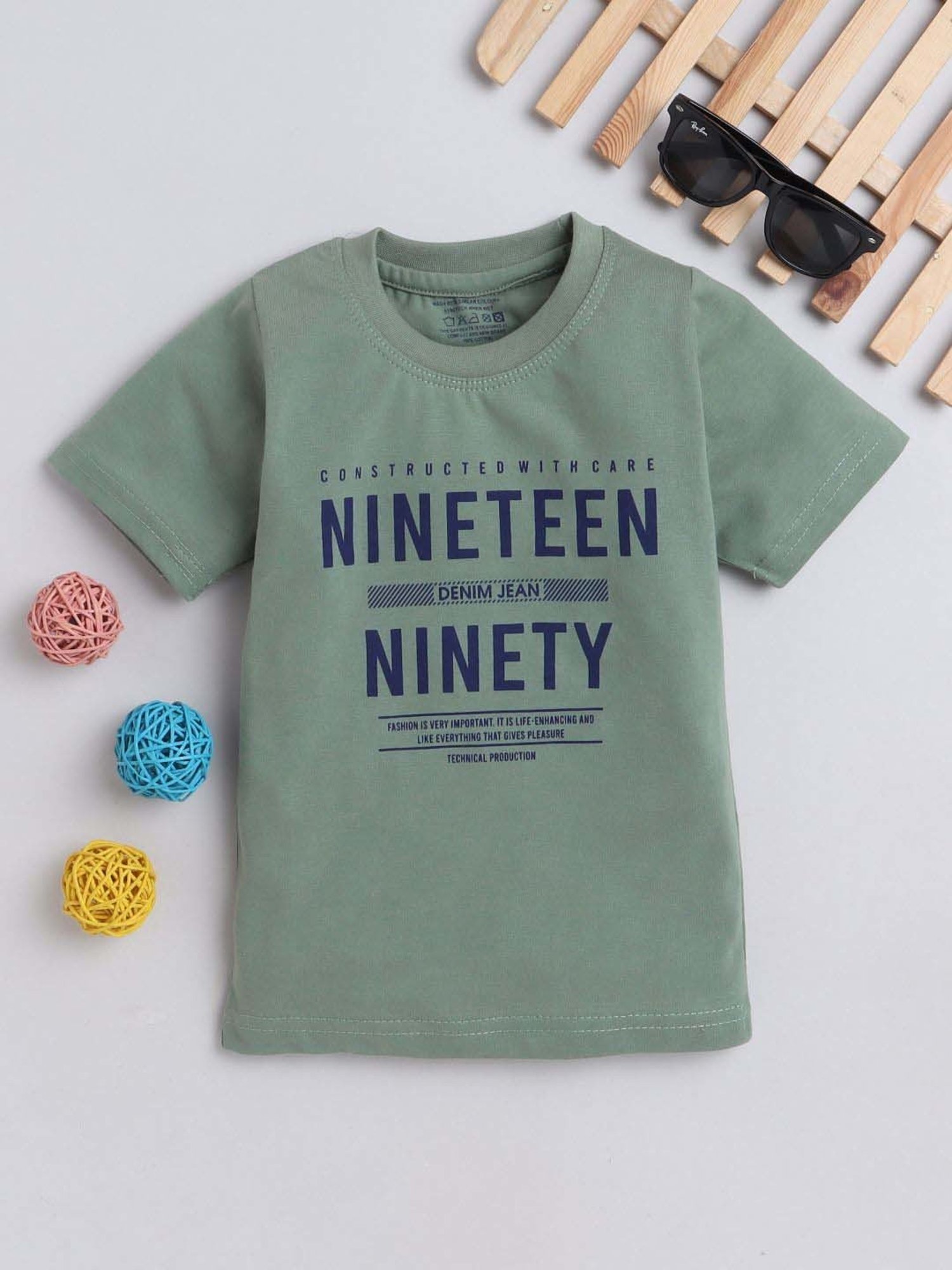 Fourfolds Unisex Green Printed T-Shirt