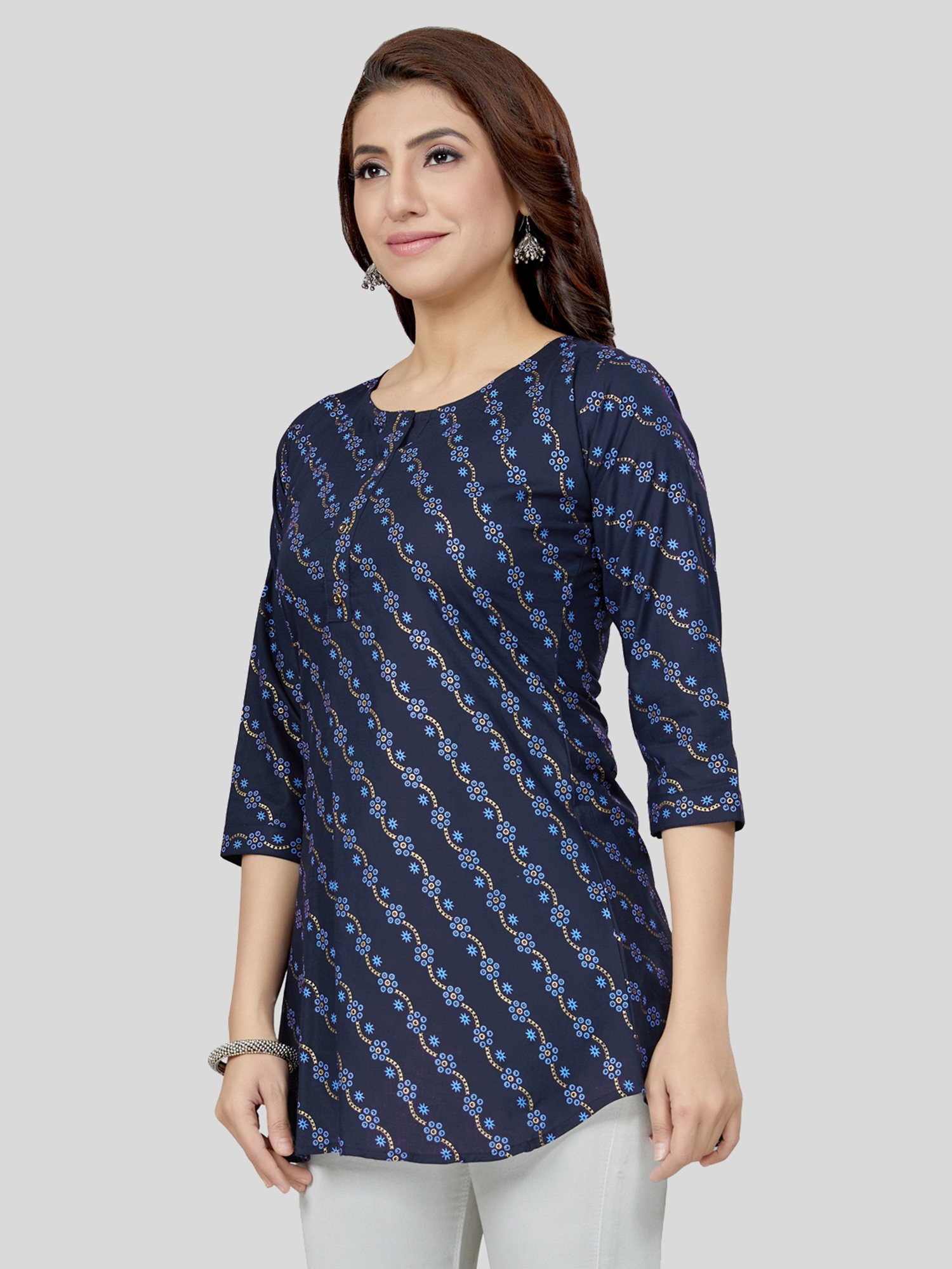 Saree Swarg Blue Printed A-Line Short Kurti