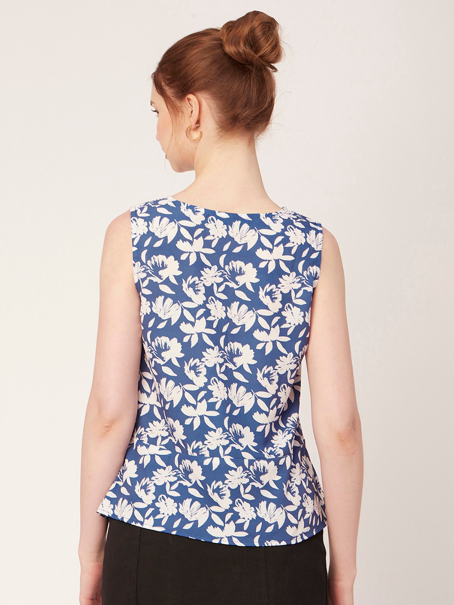 Moomaya Blue & White Floral Print Top