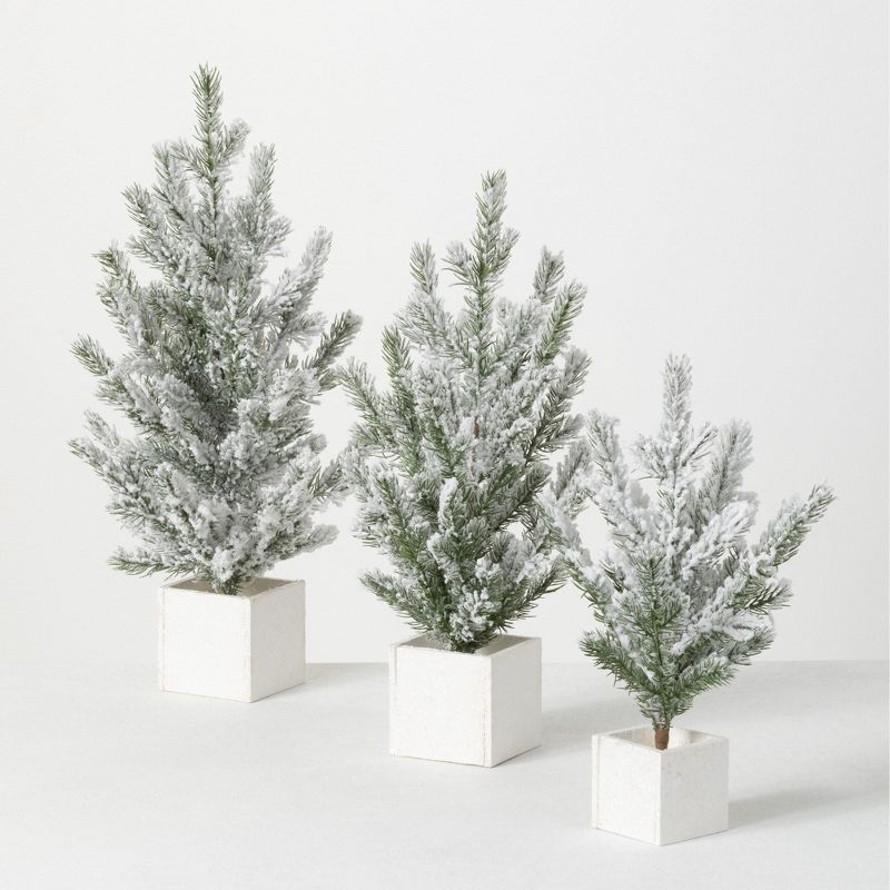 Home Heritage Snowdrift Spruce 6.5 Foot Flocked Christmas Tree with White Lights