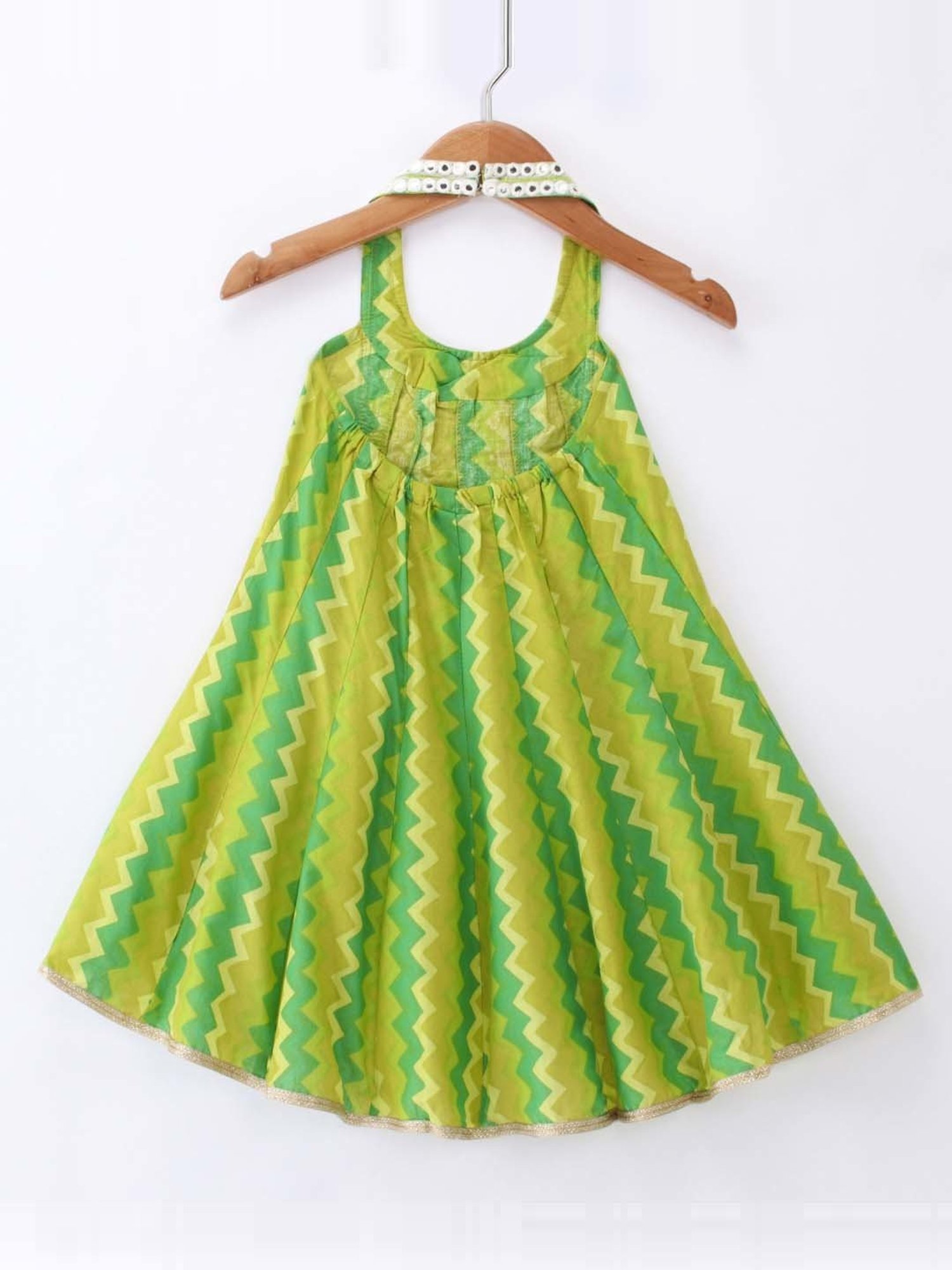 TWISHA Kids Green & White Cotton Embroidered Top Set