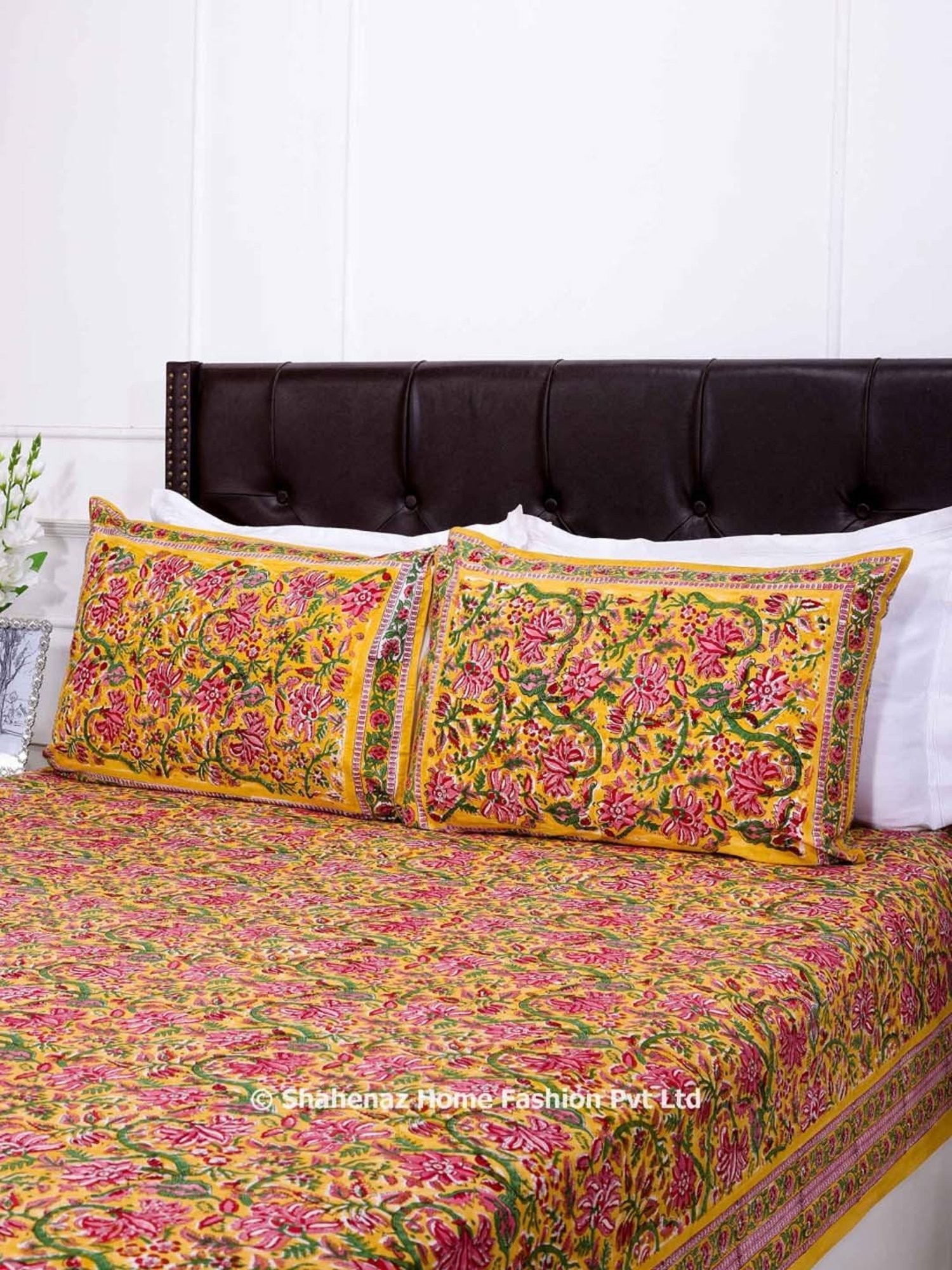 Shahenaz Mustard Yellow & Green 120 TC Cotton Gayatri Single Bedsheet with 1 Pillow Cover